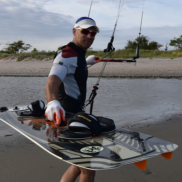 Kitesurfing Lessons Plumb Beach