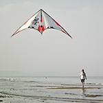 Learn to fly a kitesurfing kite 150X150 practice with a small kite to learn to kitesurf faster and to answer the question how long does it take to learn to kitesurf